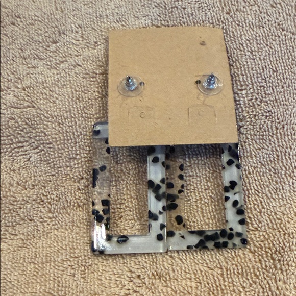 Colorful Geometric Earrings - Picture 3 of 3